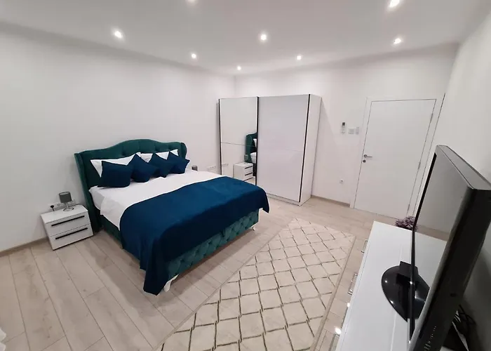 Hotel Vijecnica Denis *